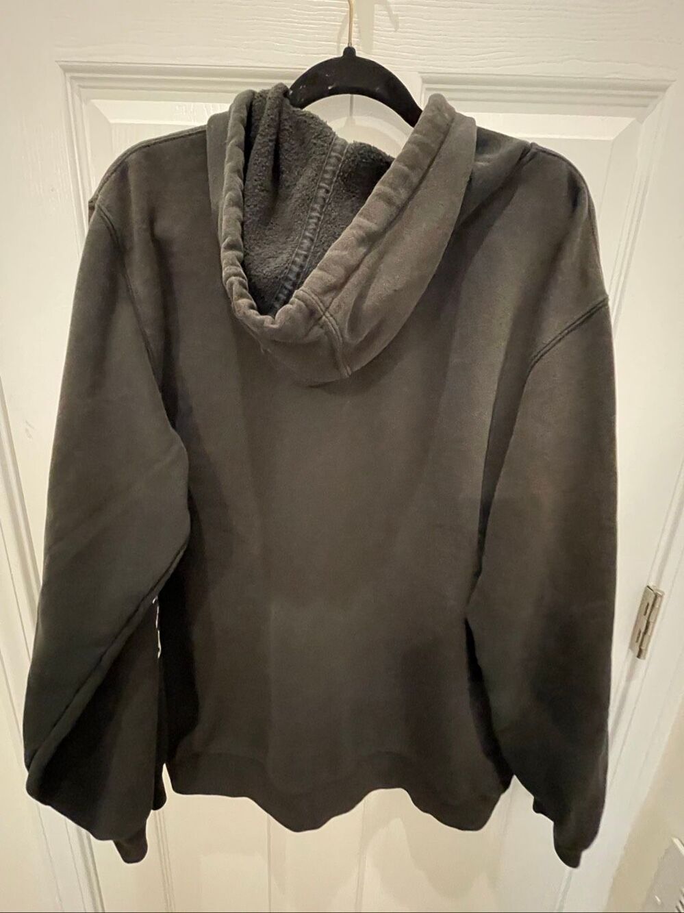 Carhartt loose fit black hoodie large - Picture 2 of 6